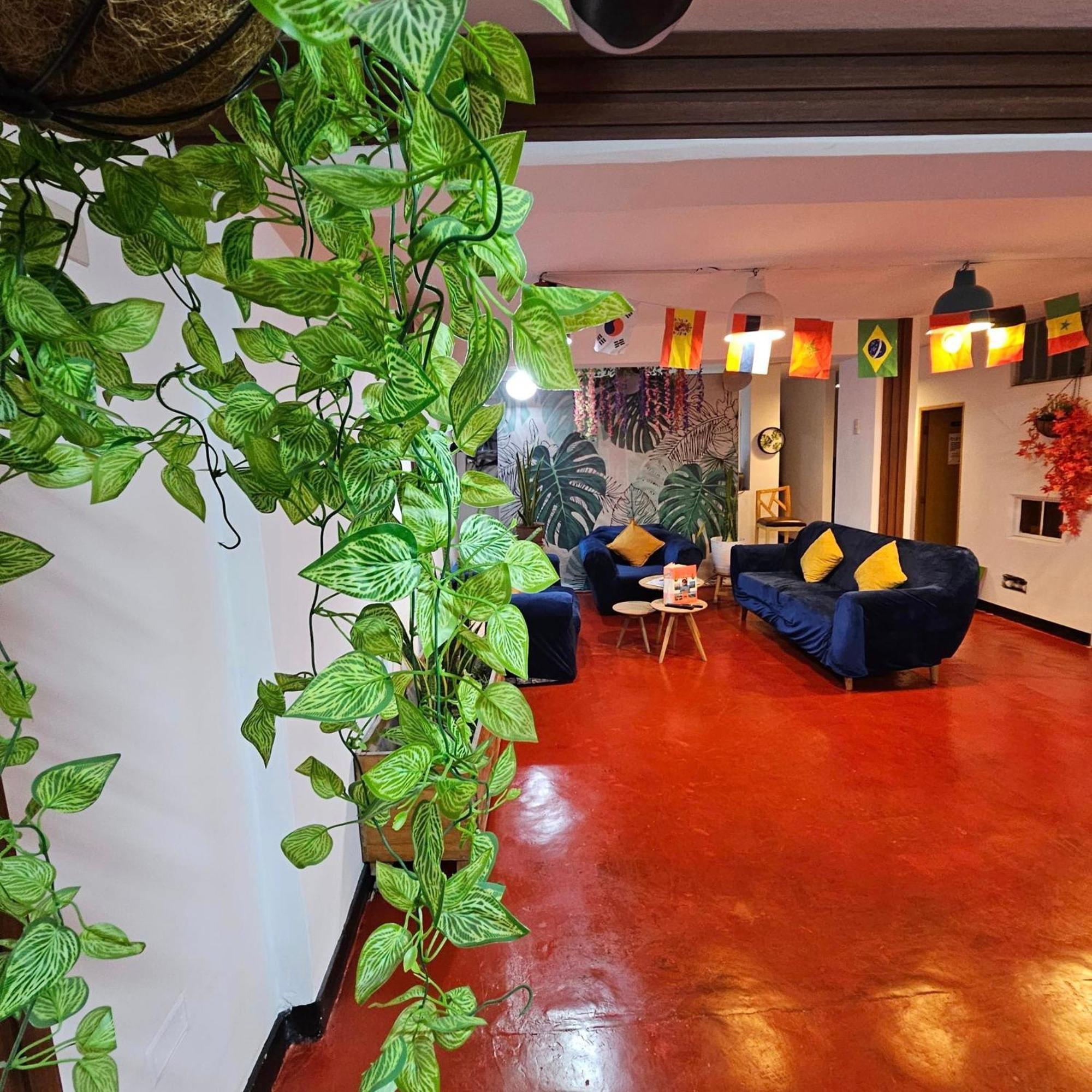 Lima Airport Hostel With Free Airport Pick Up Callao Exterior photo