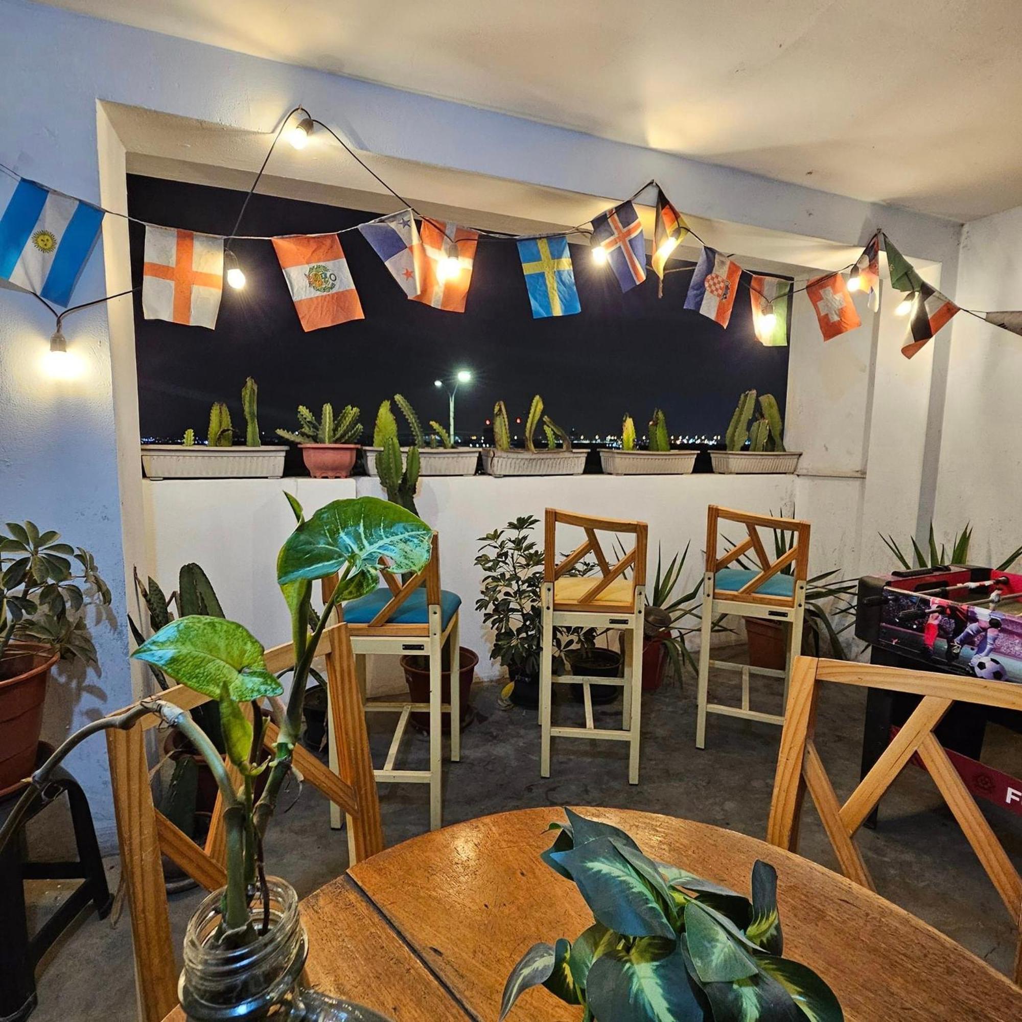 Lima Airport Hostel With Free Airport Pick Up Callao Exterior photo