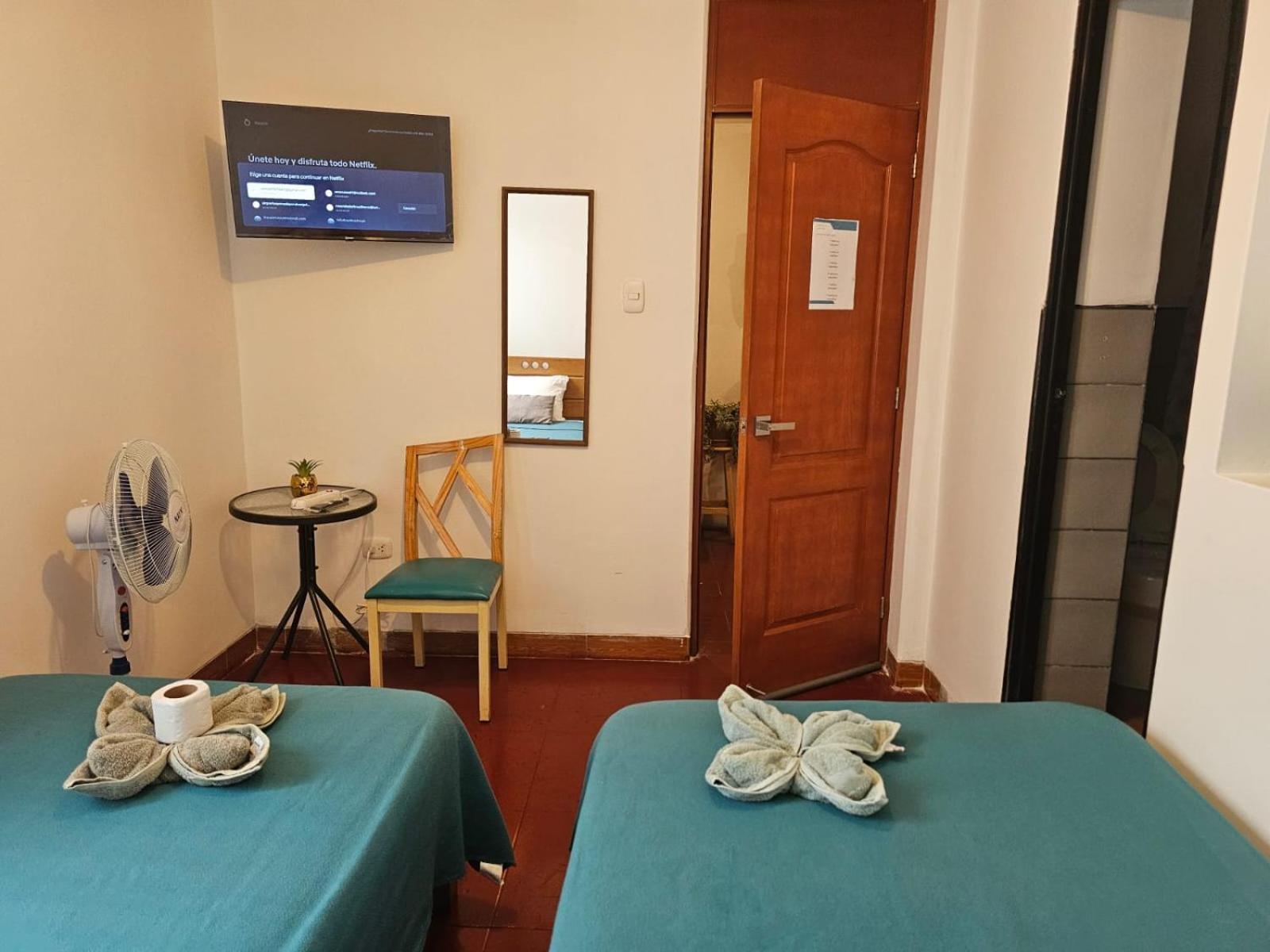 Lima Airport Hostel With Free Airport Pick Up Callao Exterior photo