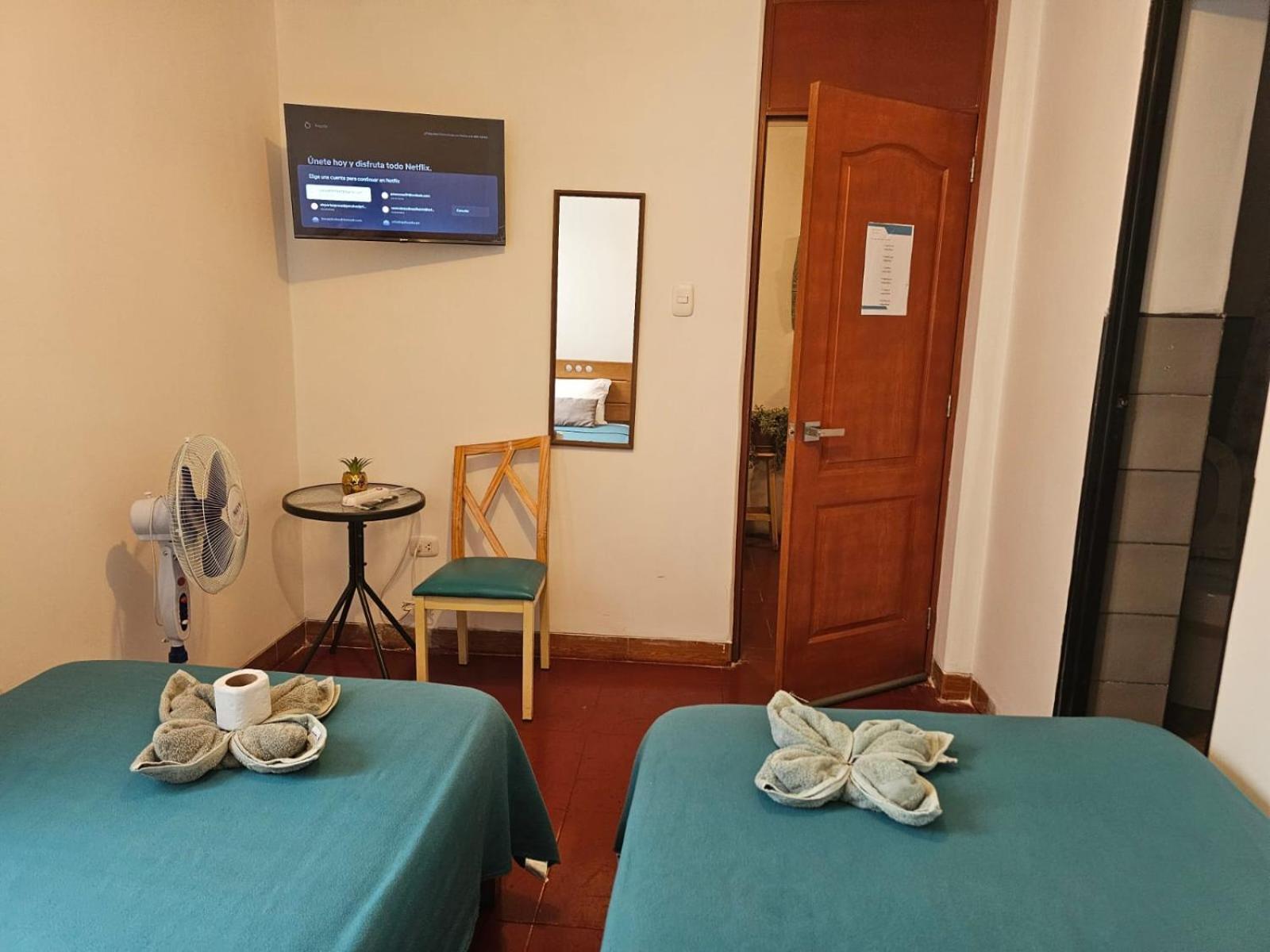 Lima Airport Hostel With Free Airport Pick Up Callao Exterior photo